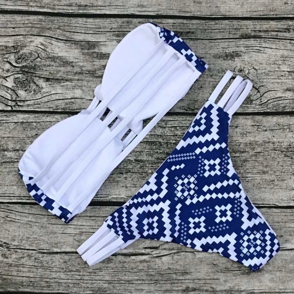 NIP Navy and White Aztec Printed Strapless Bikini - Picture 2 of 7